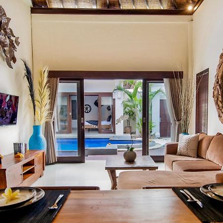 Villa Joyosa Σεμινιάκ Εξωτερικό φωτογραφία